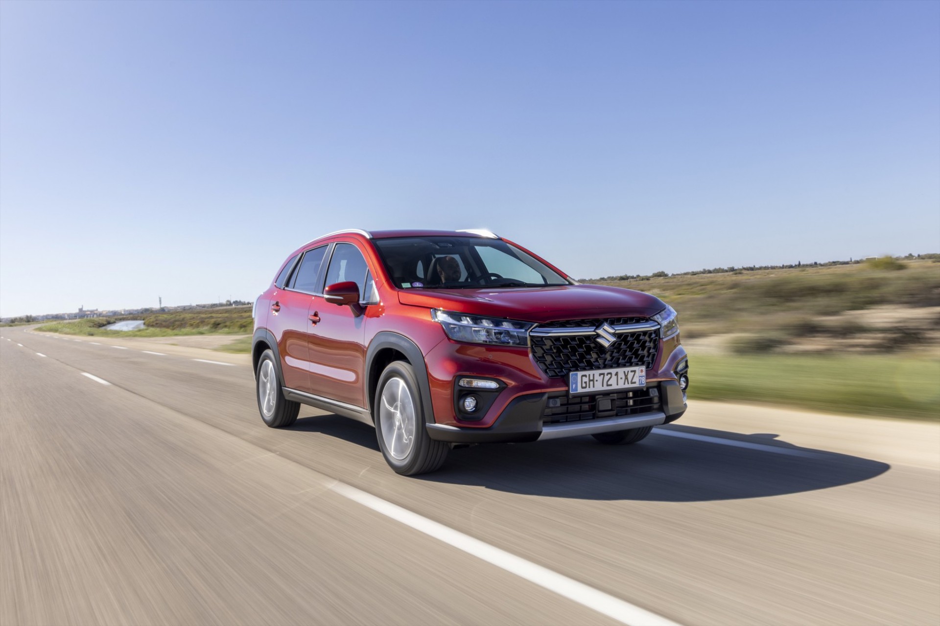 Suzuki S-CROSS Hybrid: Το αυθεντικό υβριδικό SUV σε νέα τιμή έκπληξη! 