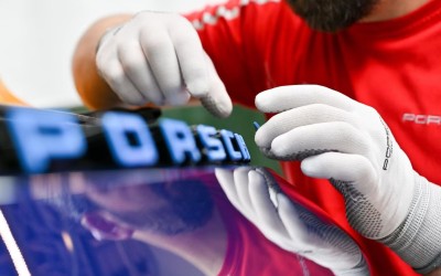 H επαναστατική τεχνολογία της Porsche – Όλοι θα θέλουν το αυτοκίνητο… χαμαιλέοντα