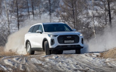 Διαθέσιμο στην Ελλάδα το νέο επταθέσιο SUV με τα 1.050 km αυτονομίας από την Chery– H τιμή του