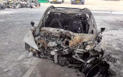 Xiaomi SU7 τυλίχθηκε στις φλόγες! Η απάντηση της  κινεζικής μάρκας [video]