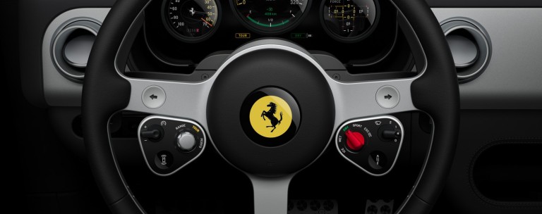 Έπεσε και το κάστρο της Ferrari – Αυτό είναι το «Φως» με το πανέμορφο καντράν 