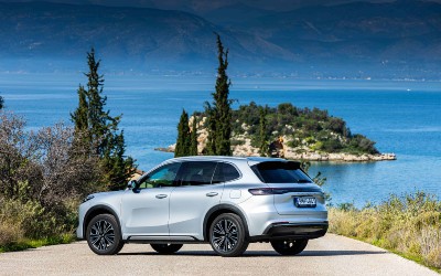 Η Νο1 μάρκα στην Κίνα για το 2026 - Πουλάει στην Ελλάδα  αυτοκίνητα από 26.990 ευρώ 