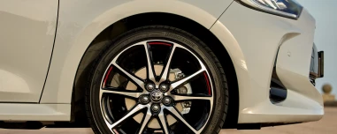 Όσα πρέπει να γνωρίζετε για την 5η γενιά του Toyota Yaris