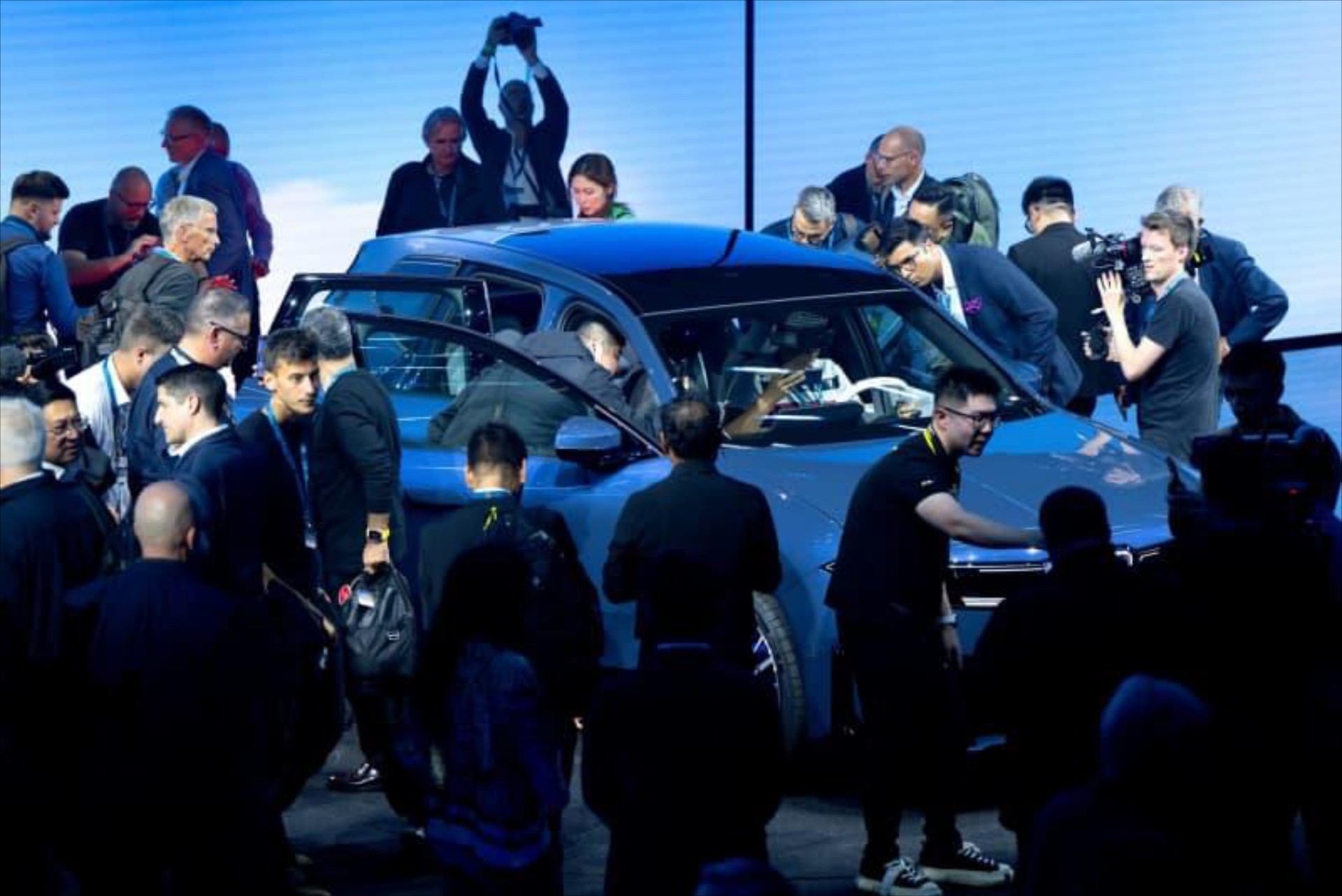 Το νέο SUV που κατακτά όλα τα βραβεία – Οι Γερμανοί λένε πως είναι το καλύτερο