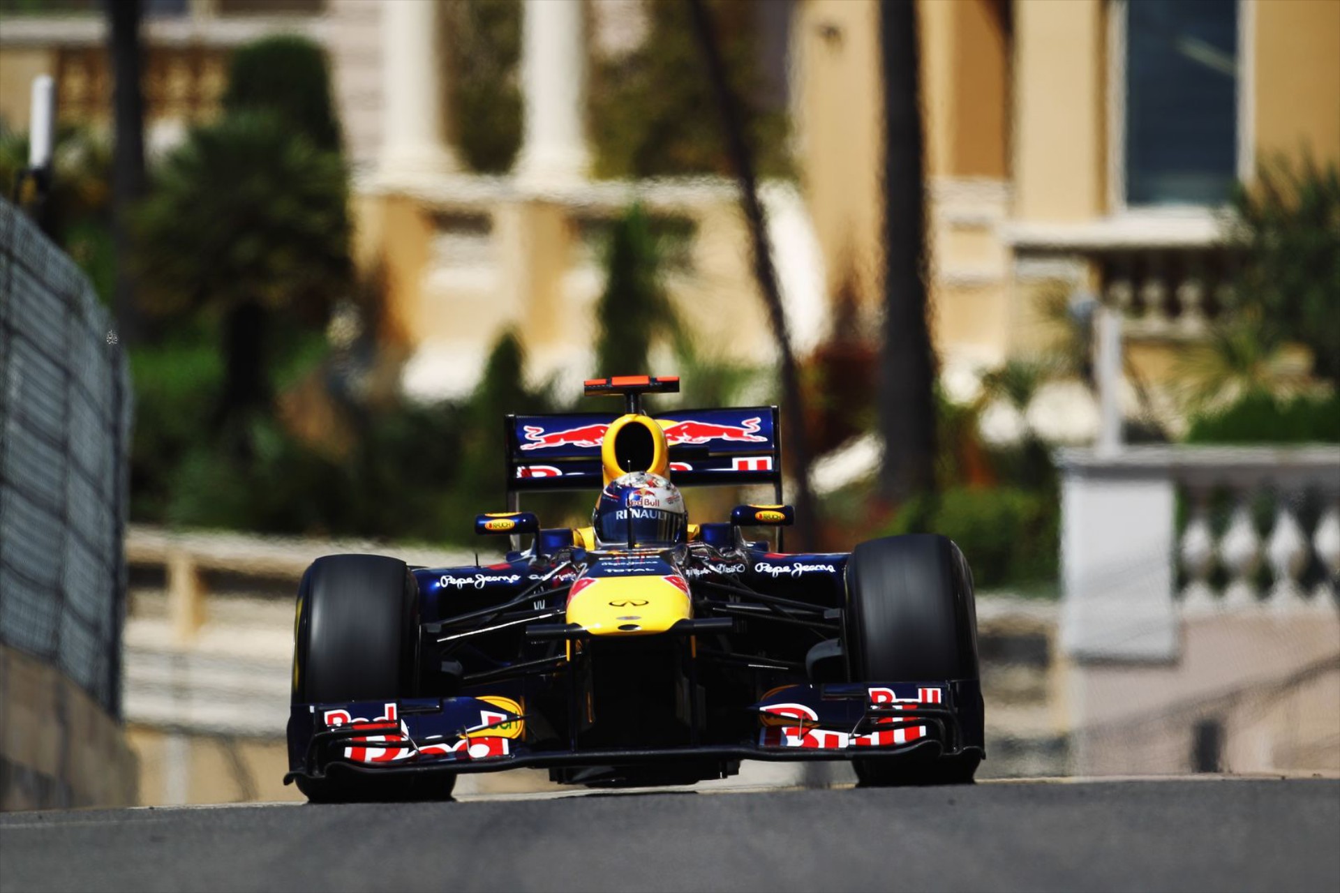 F1: Άσχημο ατύχημα για τον Perez