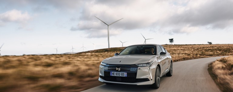 Δοκιμή DS No4 E-Tense 213 PS: Old Money