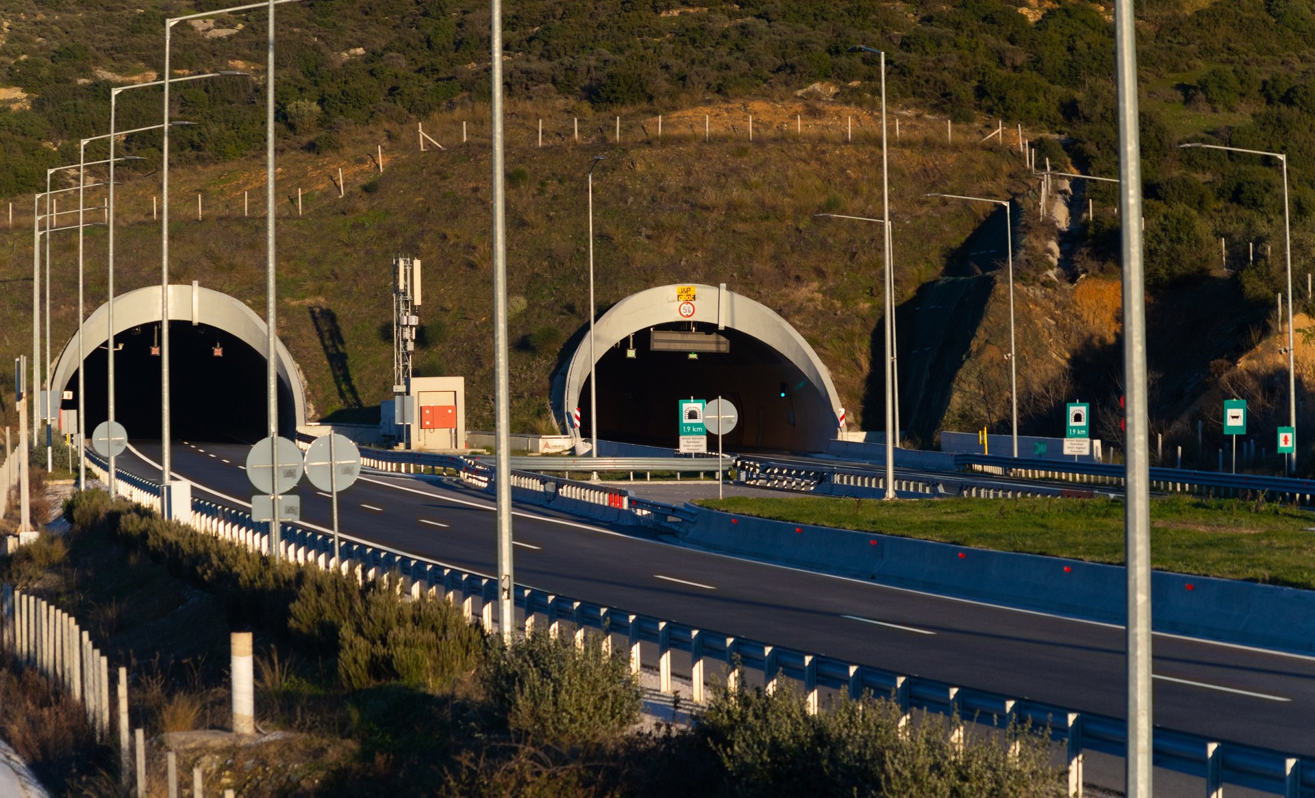 Ελλάδα: Ο αυτοκινητόδρομος των 230 km με το μεγαλύτερο τούνελ – Πέρασαν 30,3 εκατ. αυτοκίνητα 
