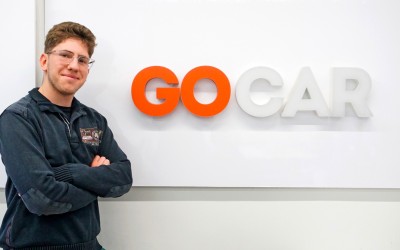 Ο 17χρονος Έλληνας που θέλει να αλλάξει την αγορά αυτοκινήτου – Με τη βοήθεια της τεχνητής νοημοσύνης 