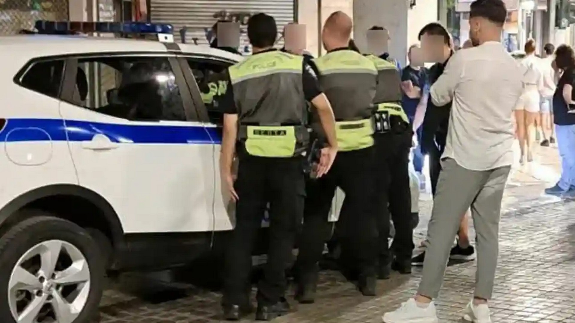 Αττική: Μπαμπάς τράκαρε υπό την επήρεια μέθης – Είχε τα παιδιά του στο αυτοκίνητο (δείτε σε ποια περιοχή) 