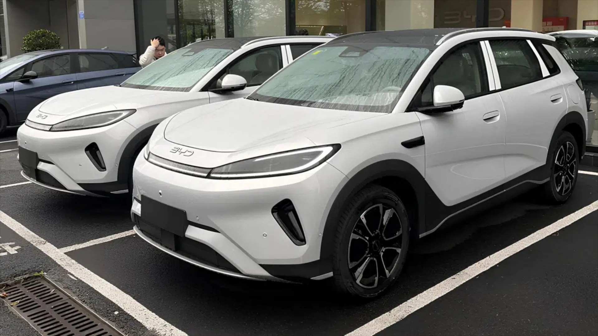 Το Super Hybrid της BYD που έχει ηλεκτρική αυτονομία 305 km! 