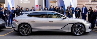 Η νέα κινεζική μάρκα που ήρθε Ευρώπη – Με αυτοκίνητα που φορτίζουν σε 5 λεπτά 