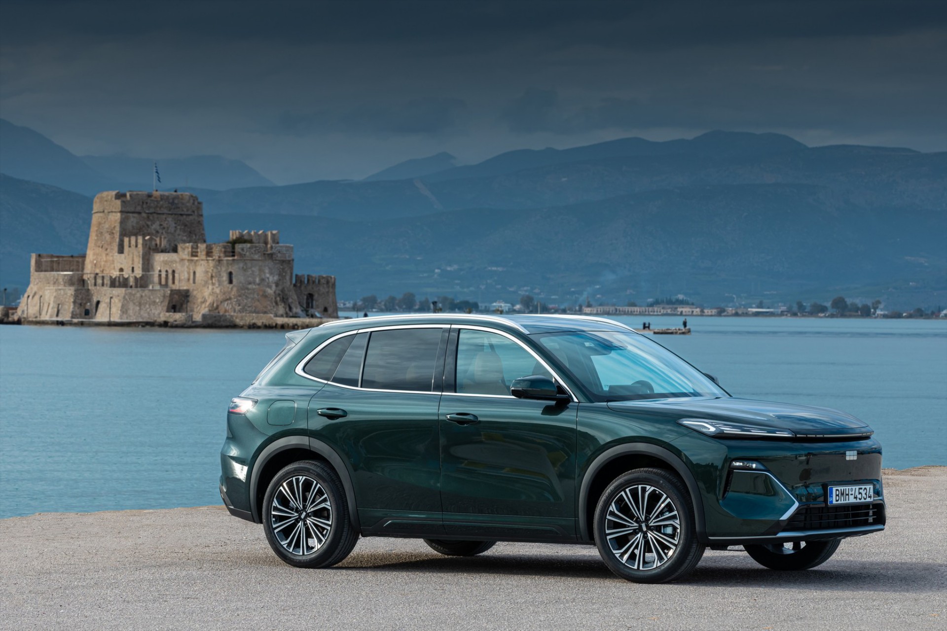 Η Geely έφτιαξε τον υβριδικό κινητήρα θαύμα - Έκανε ρεκόρ Γκίνες με 2,22 lt στα 100 km