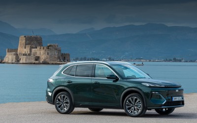 Η Geely έφτιαξε τον υβριδικό κινητήρα θαύμα - Έκανε ρεκόρ Γκίνες με 2,22 lt στα 100 km