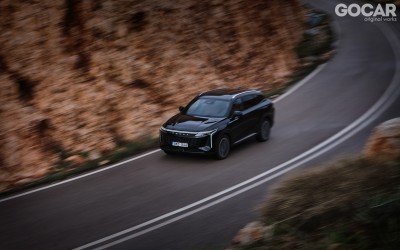 Δοκιμή Omoda 9 SHS: Special one! 