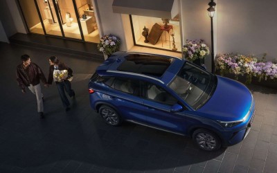 H BYD τελειώνει τον ανταγωνισμό στα προσιτά SUV - Το νέο Atto 3 θα φορτίζει σε 5 λεπτά