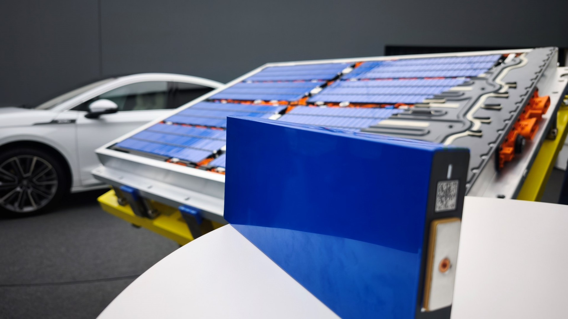 Αυτή είναι η αλήθεια για τις μπαταρίες των ηλεκτρικών – Τόσο γρήγορα χαλάνε