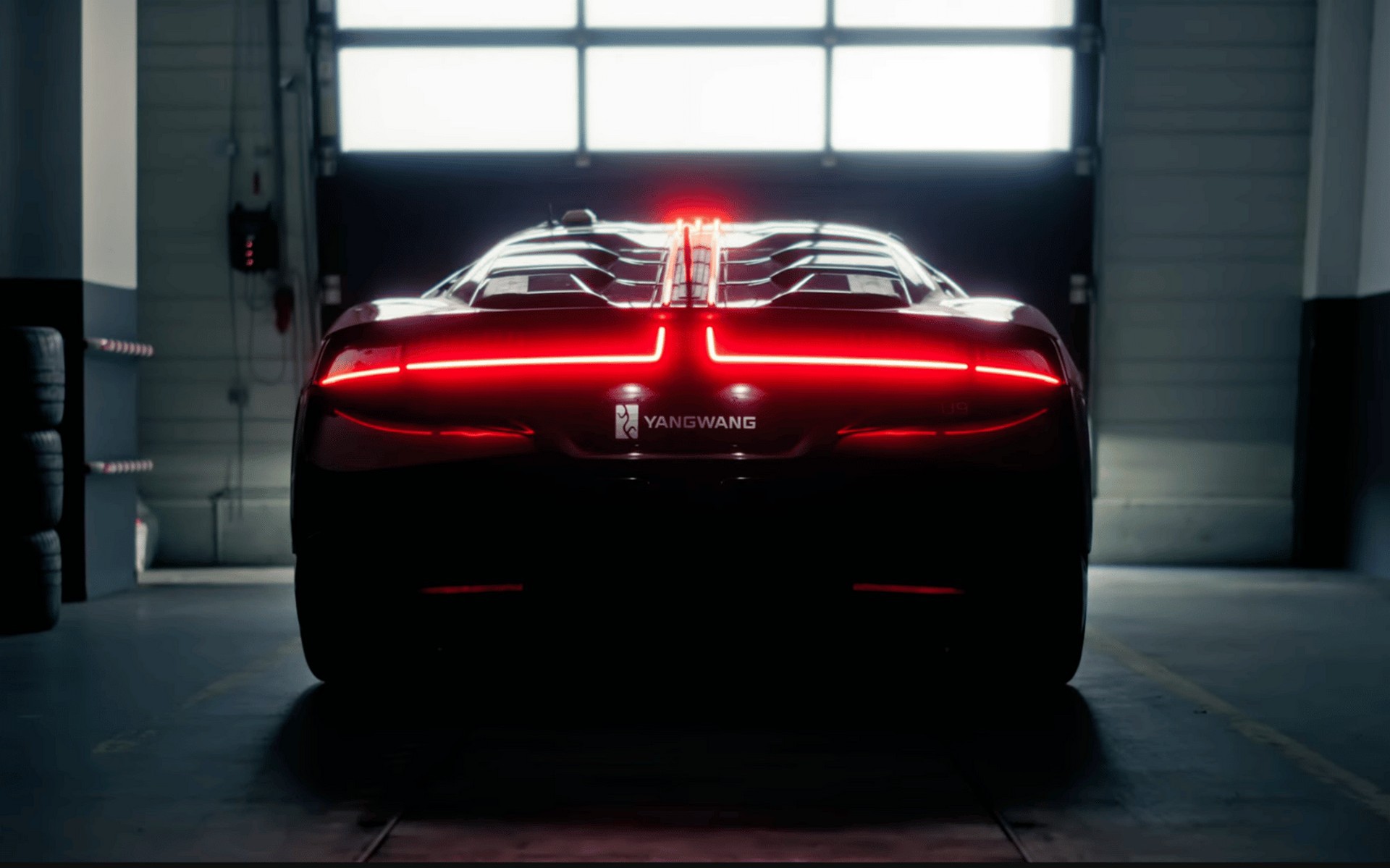 Ο Έλληνας δισεκατομμυριούχος που αγόρασε το πιο γρήγορο αυτοκίνητο του κόσμου