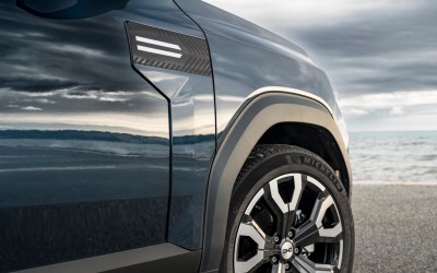 Το αυθεντικό SUV της Dacia - Το αγοράζεις με 195 ευρώ το μήνα και έχει 5 χρόνια εγγύηση
