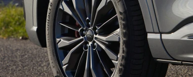 Υβριδικό premium SUV με μηδενικά τέλη κυκλοφορίας και φόρος πολυτελούς διαβίωσης μόλις 100€!