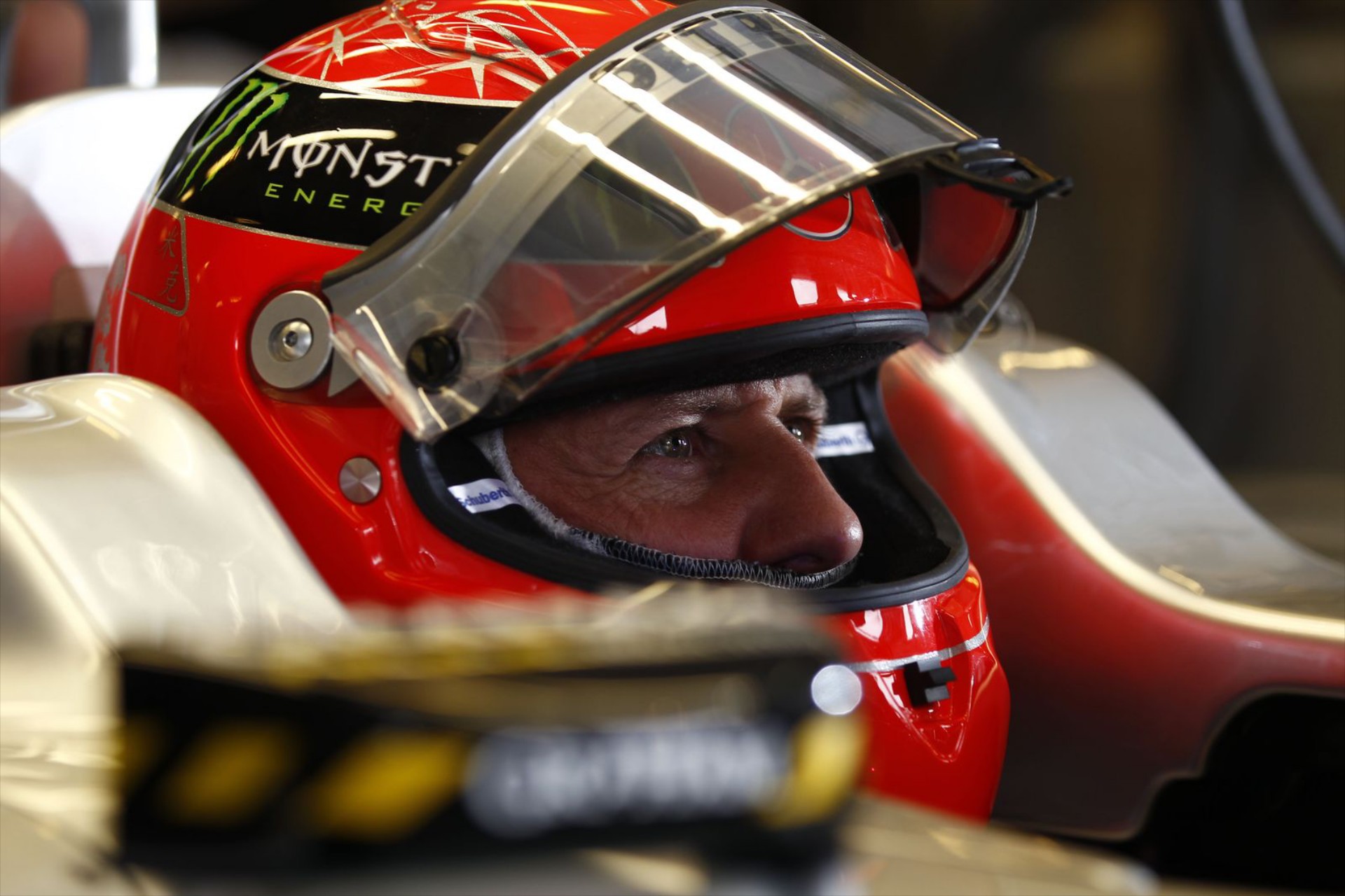 F1: Θα συνεχίσει και το 2012 ο Schumacher