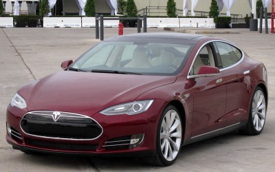 Ξεπούλησε για το 2012 το Tesla Model S