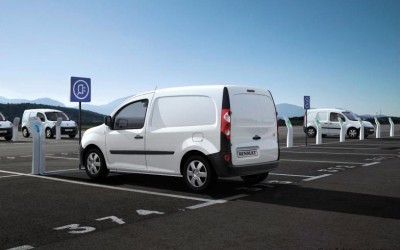 Kangoo ZE: International Van of the year 2012
