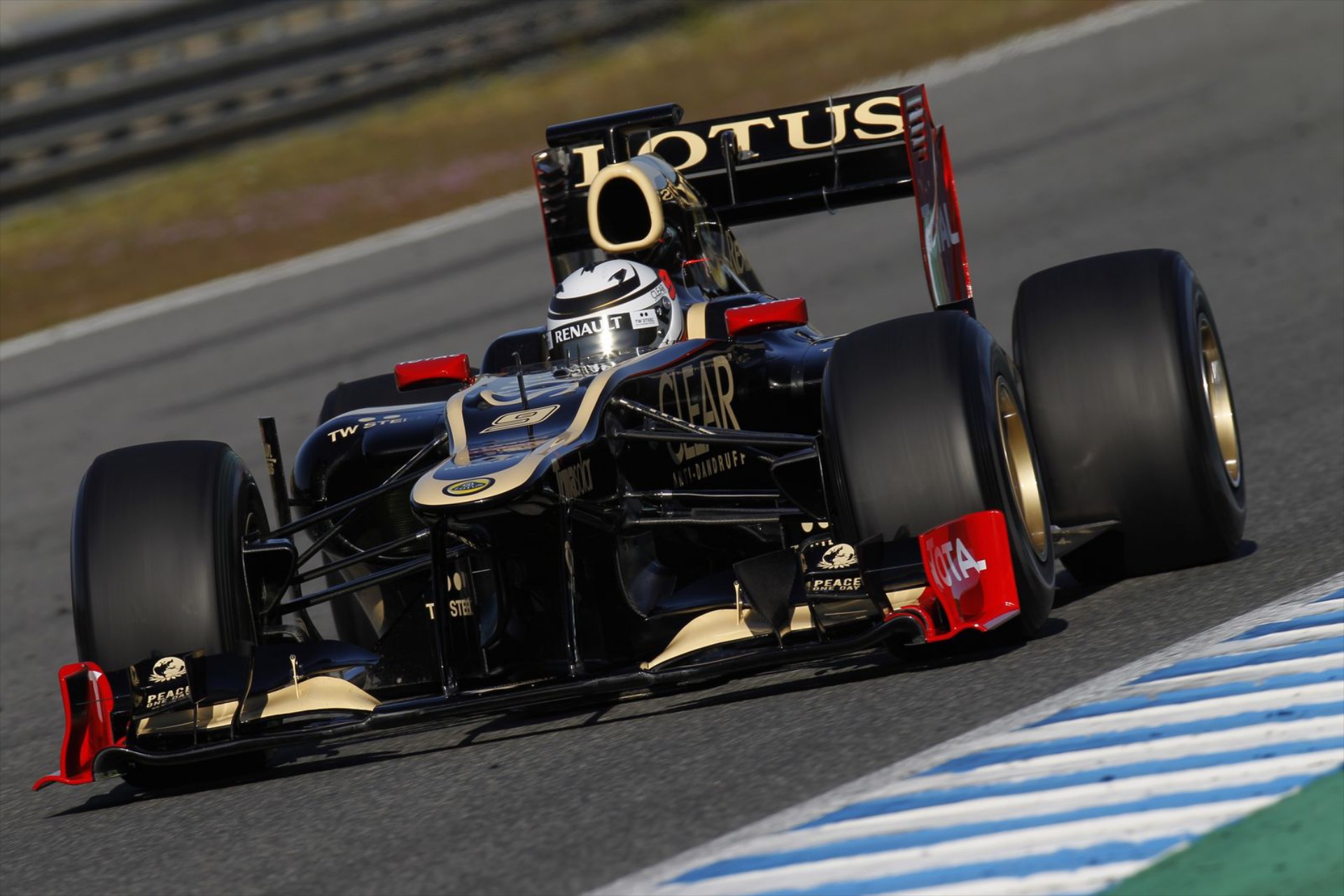 F1: Εντυπωσιασμένοι στην Lotus από τον Raikkonen