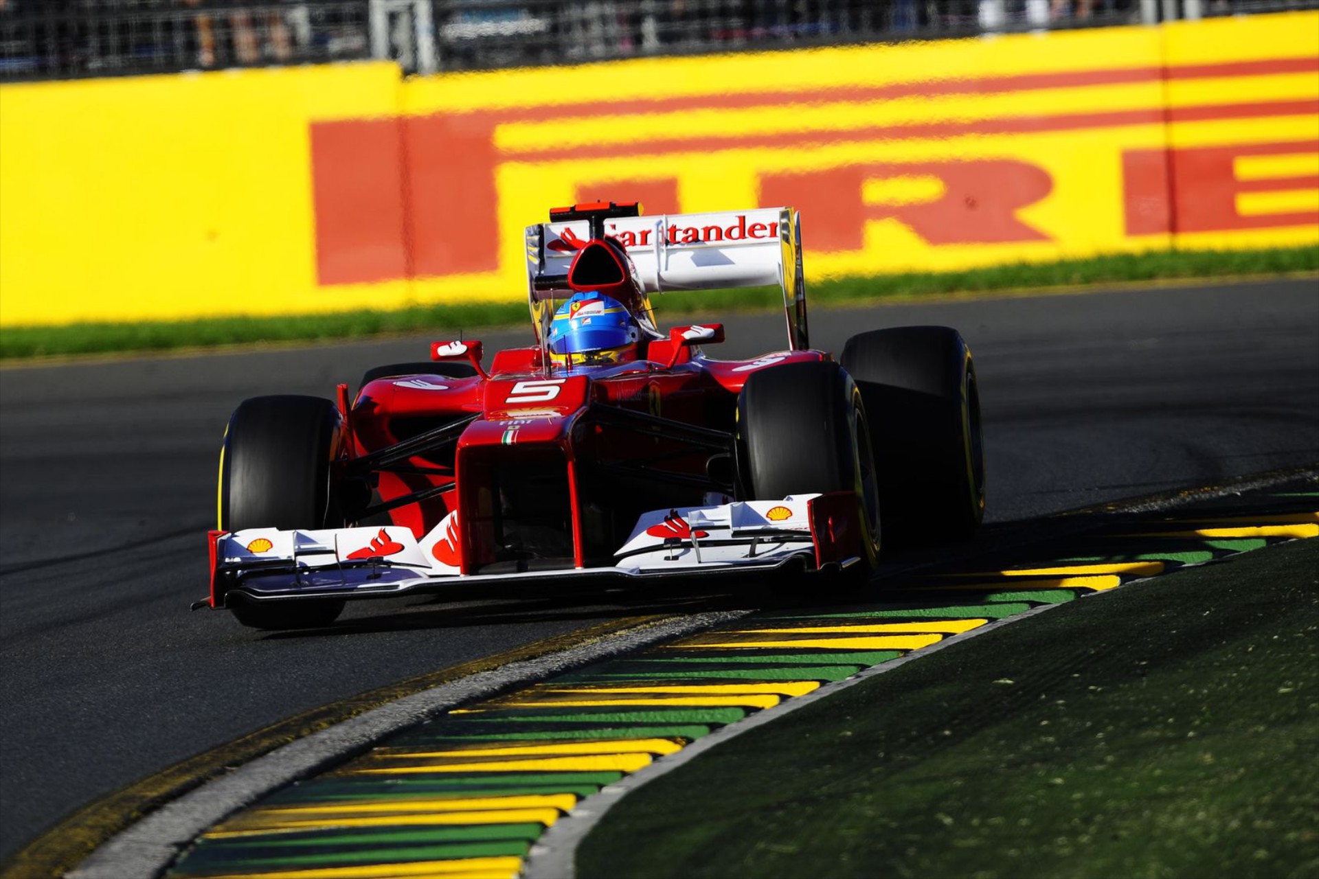 F1: Δουλειά, δουλειά και πάλι δουλειά στο Maranello