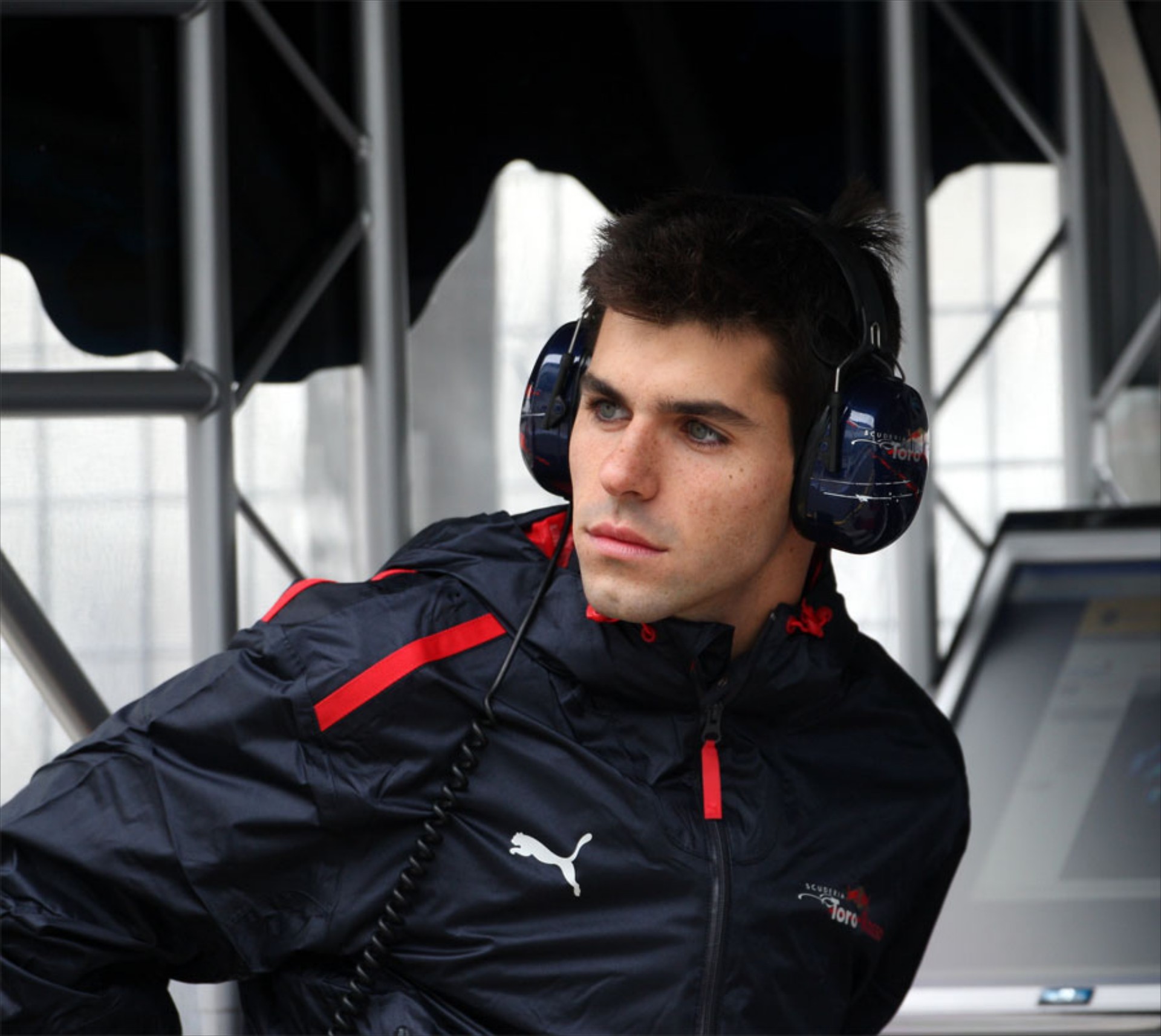 F1: Ο Alguersuari θα είναι οδηγός εξέλιξης της Pirelli