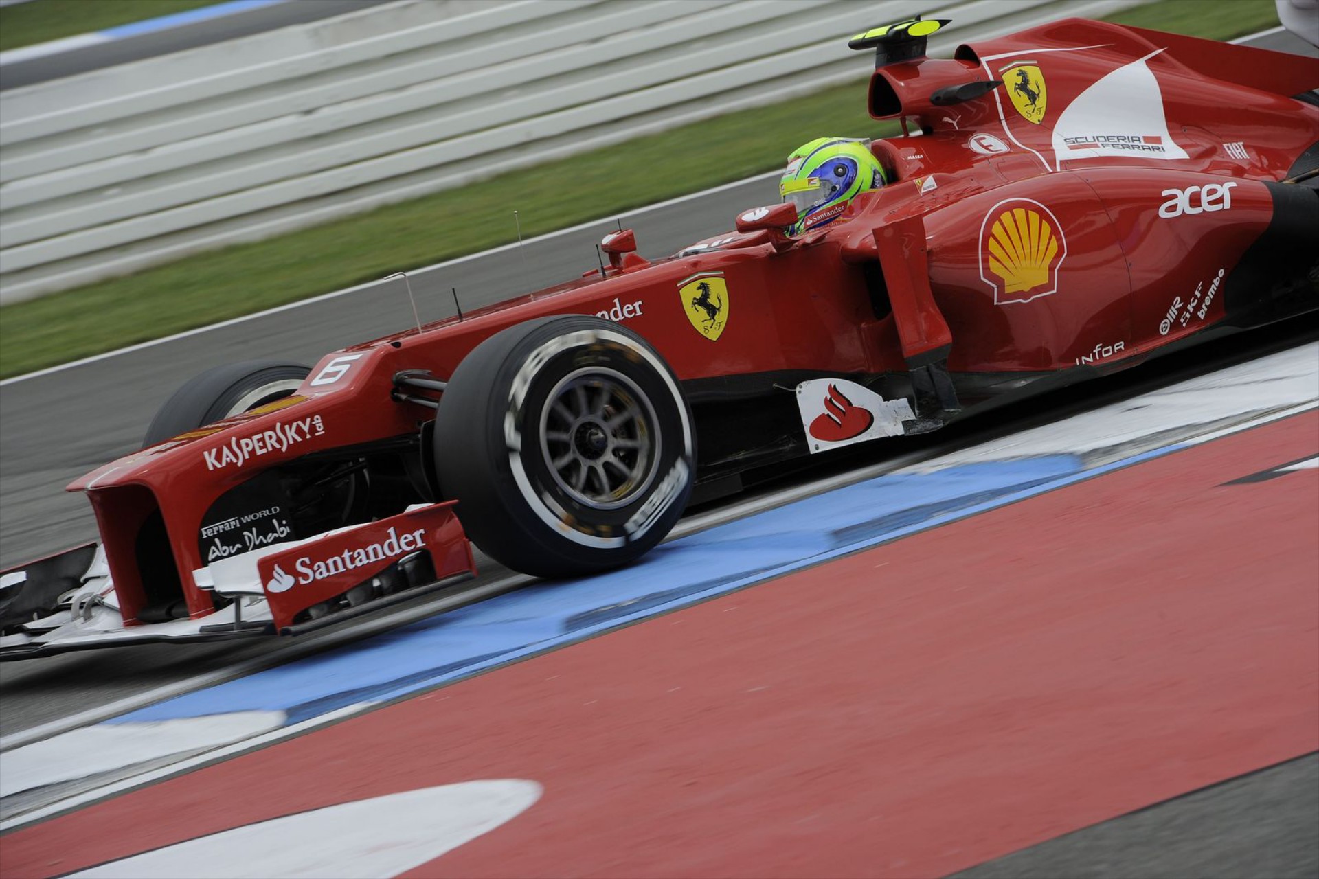 Ferrari: Βίοι αντίθετοι για Alonso και Massa