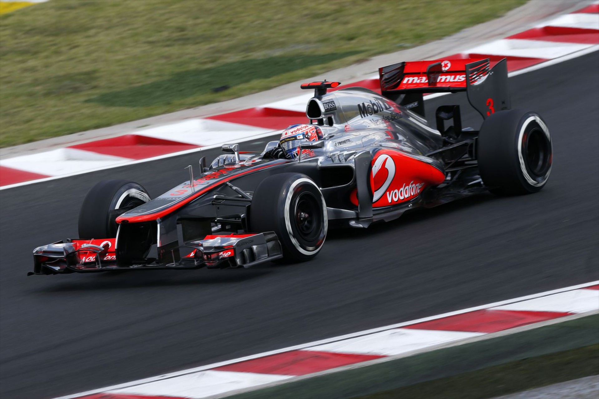McLaren: Όλα καλά ο Hamilton, όχι όμως και ο Button
