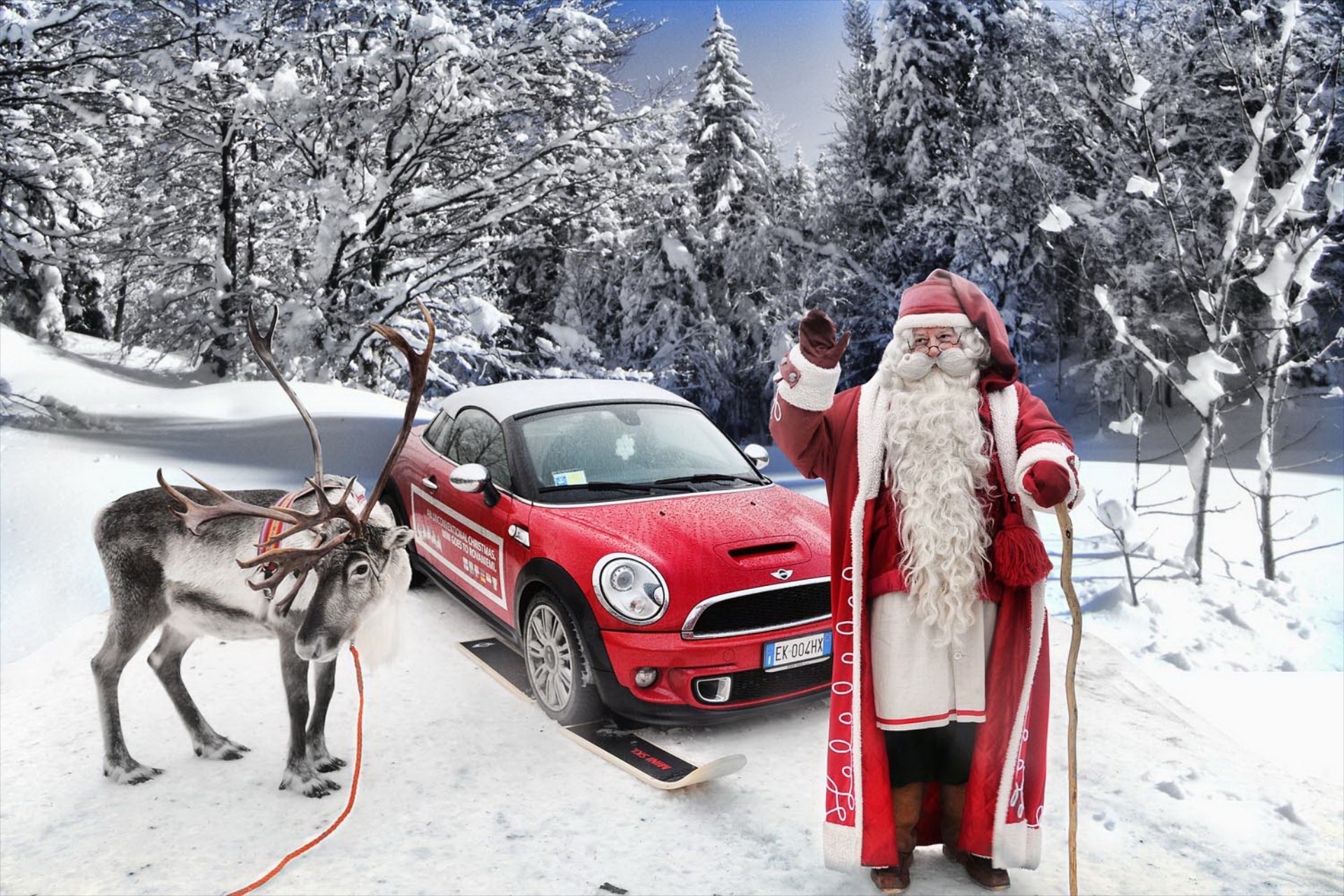 Το MINI ταξιδεύει στη χώρα του Αϊ Βασίλη