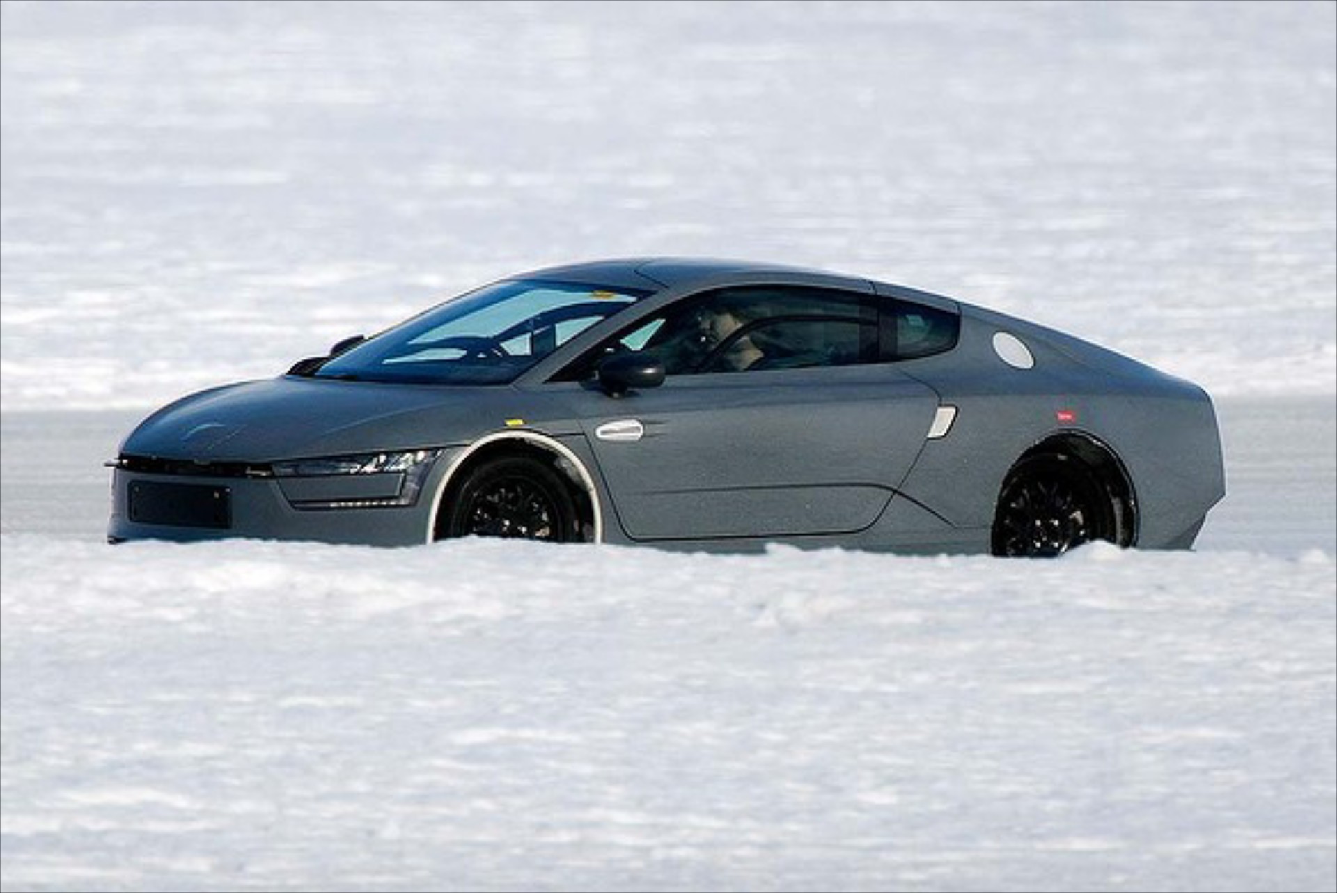 Νέο Volkwsagen XL1 σε δοκιμές