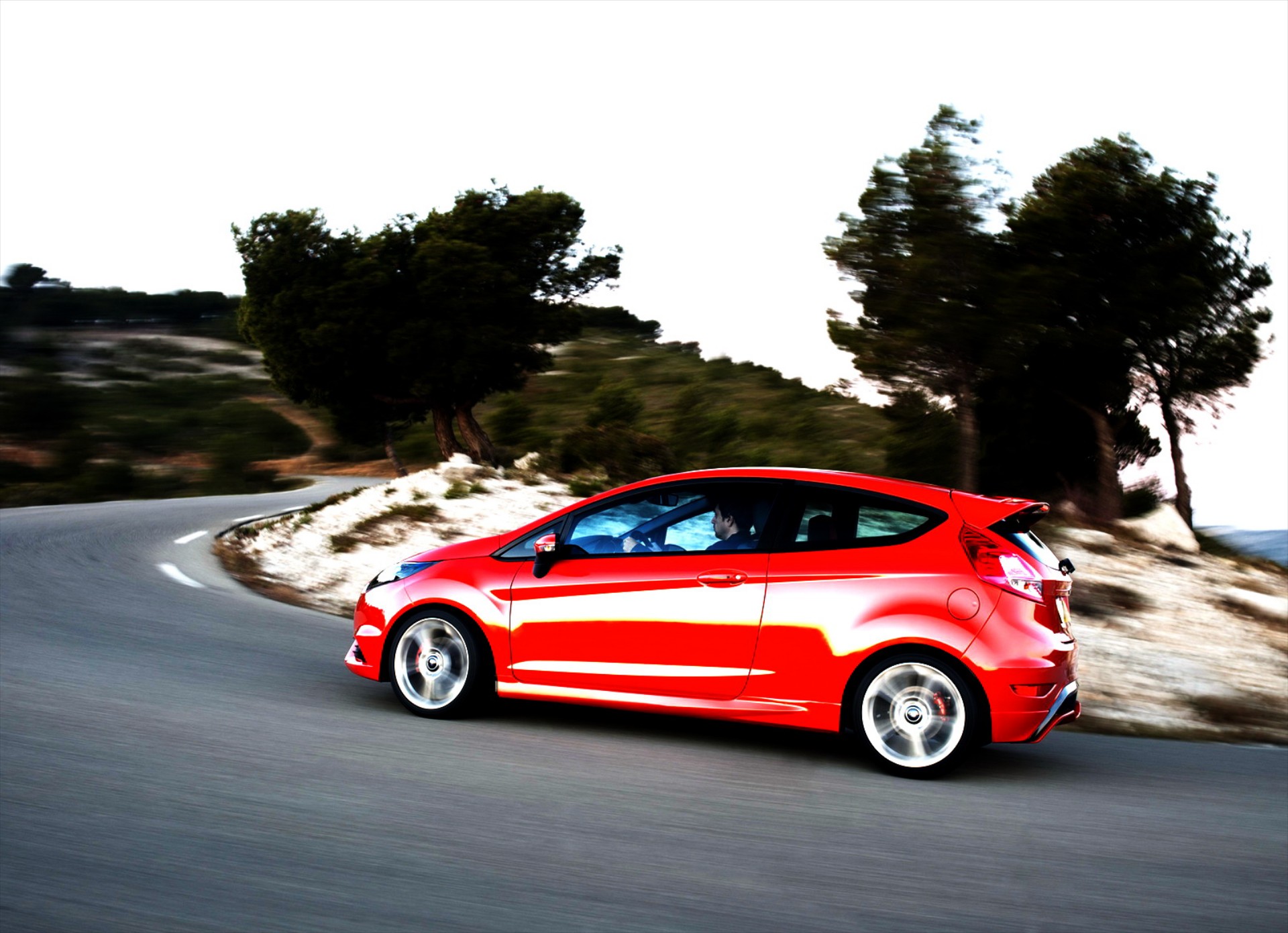 9+1 νέα HOT Hatch