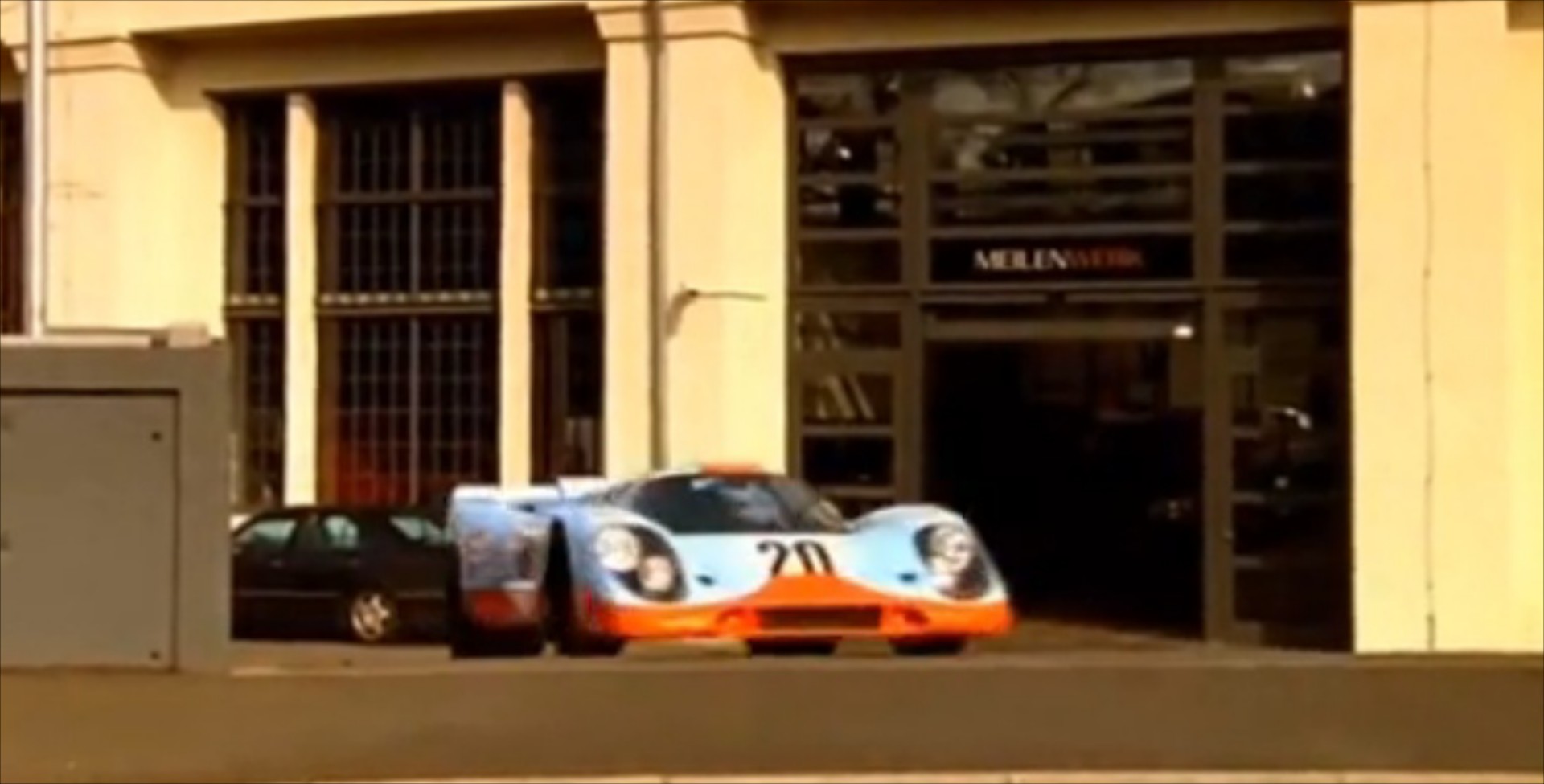 Video: BMW M1 Procar vs Porsche 917