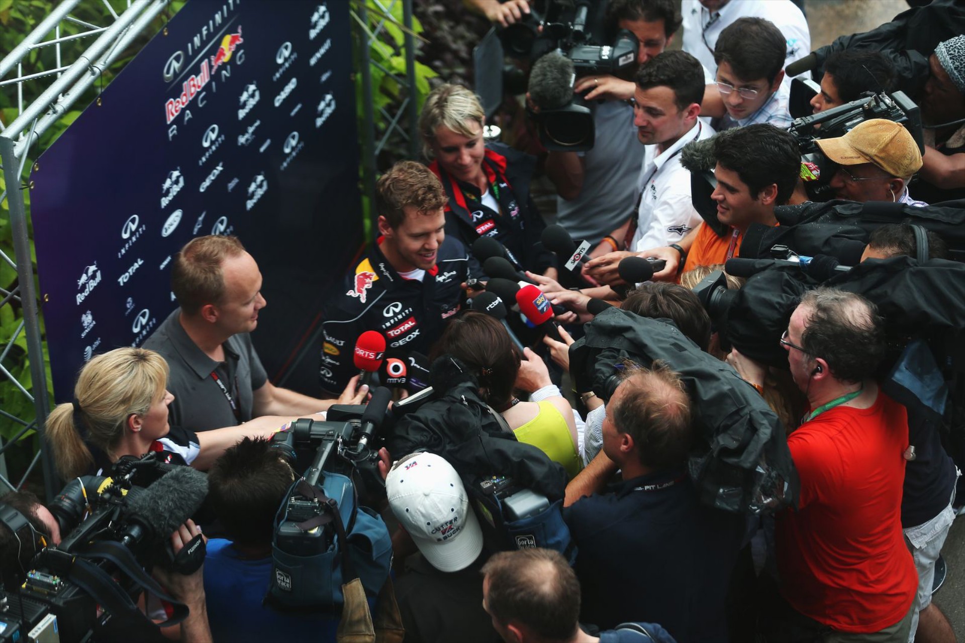 Ανταλλαγές δηλώσεων Vettel και Webber
