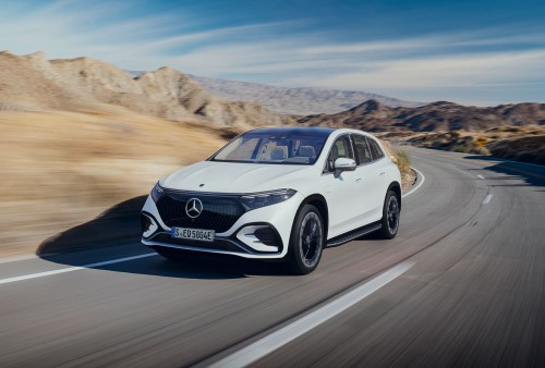 MERCEDES-BENZ EQS SUV (2022)