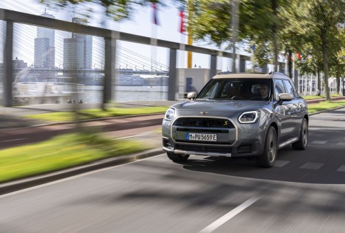 MINI COUNTRYMAN (2023)
