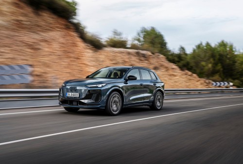 AUDI Q6 e-tron (2024)