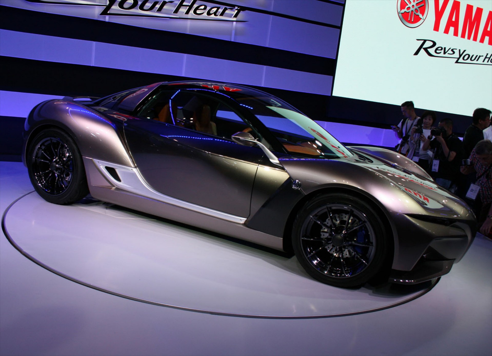 Αυτοκίνητο Yamaha στα πρότυπα μοτοσικλέτας