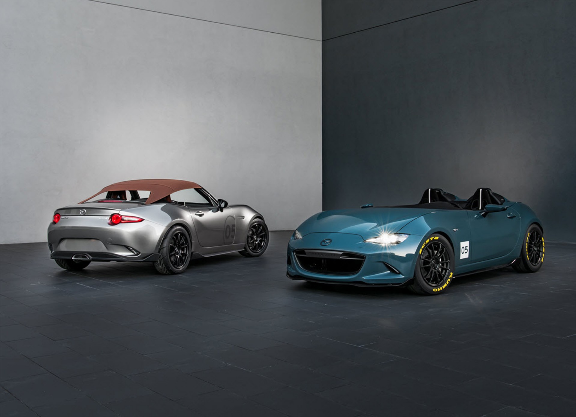 Δυο νέα Mazda MX-5… από τα παλιά