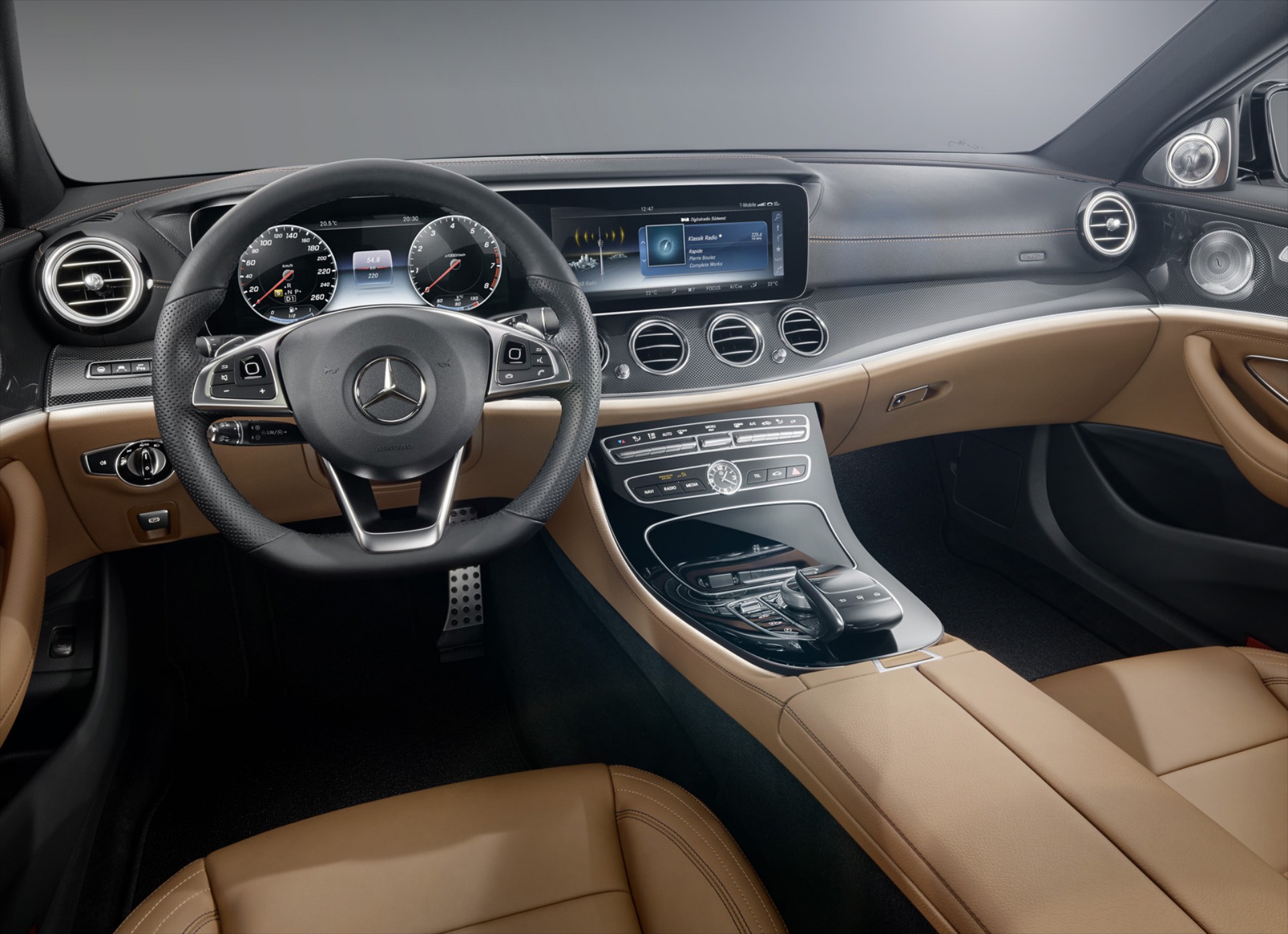 Το εσωτερικό της νέας Mercedes-Benz E-Class (+video)