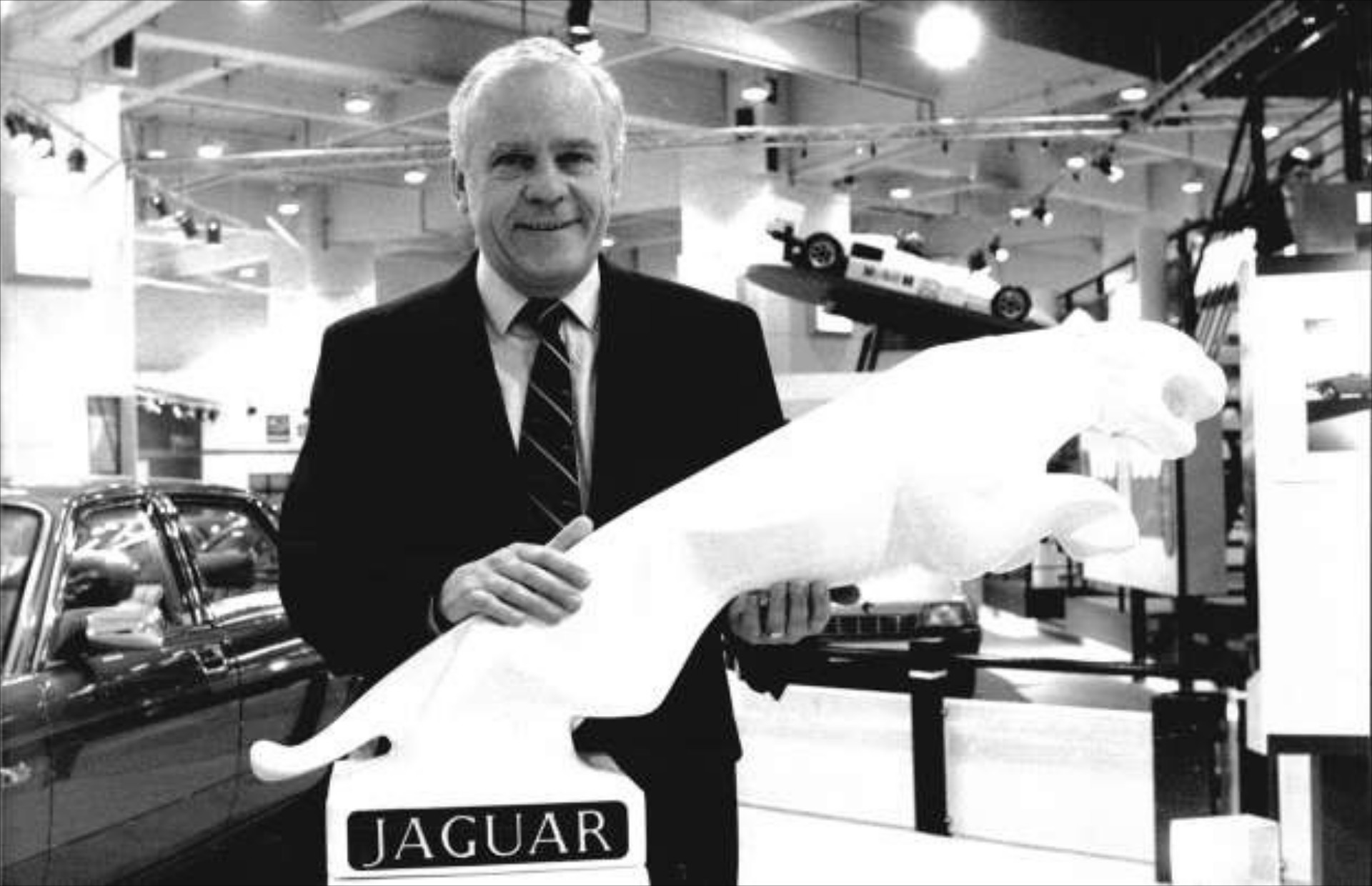 Sir John Egan Η δύναμη του ενός! Ο κατάλληλος άνθρωπος τη κατάλληλη