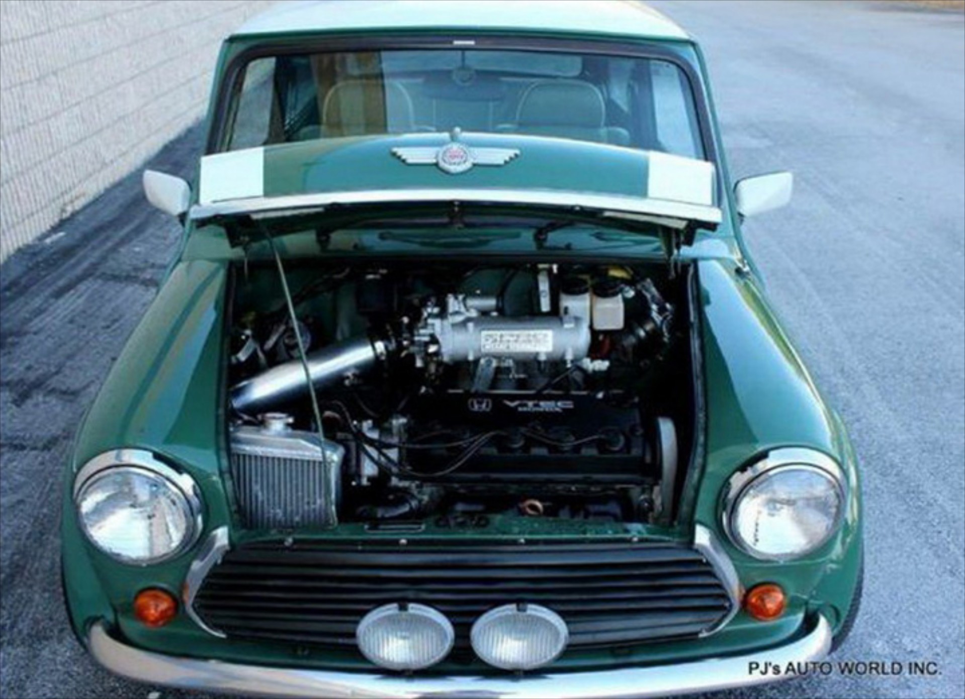 Κλασικό Mini με κινητήρα Honda VTEC