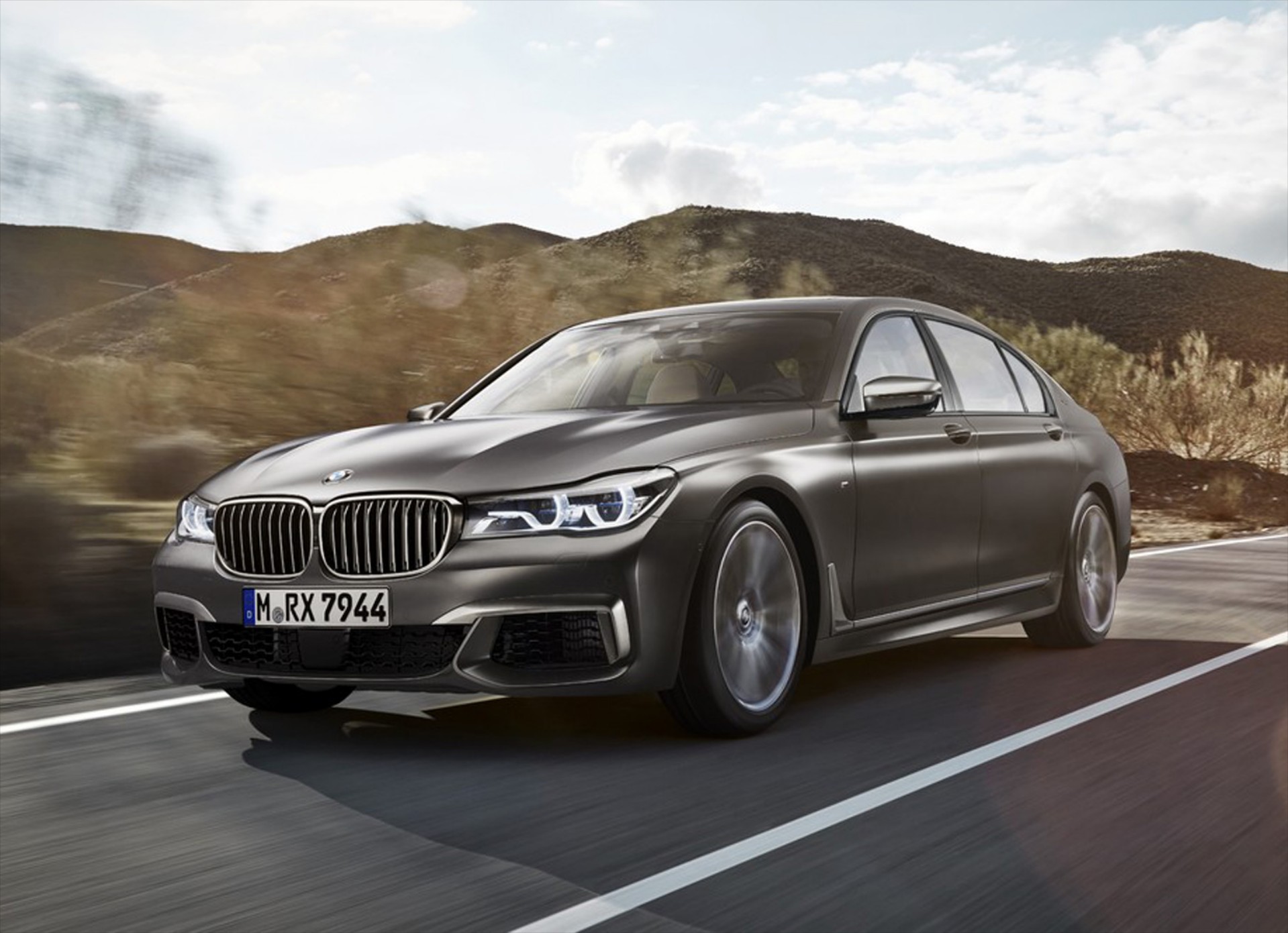BMW M760i xDrive με 600 ίππους