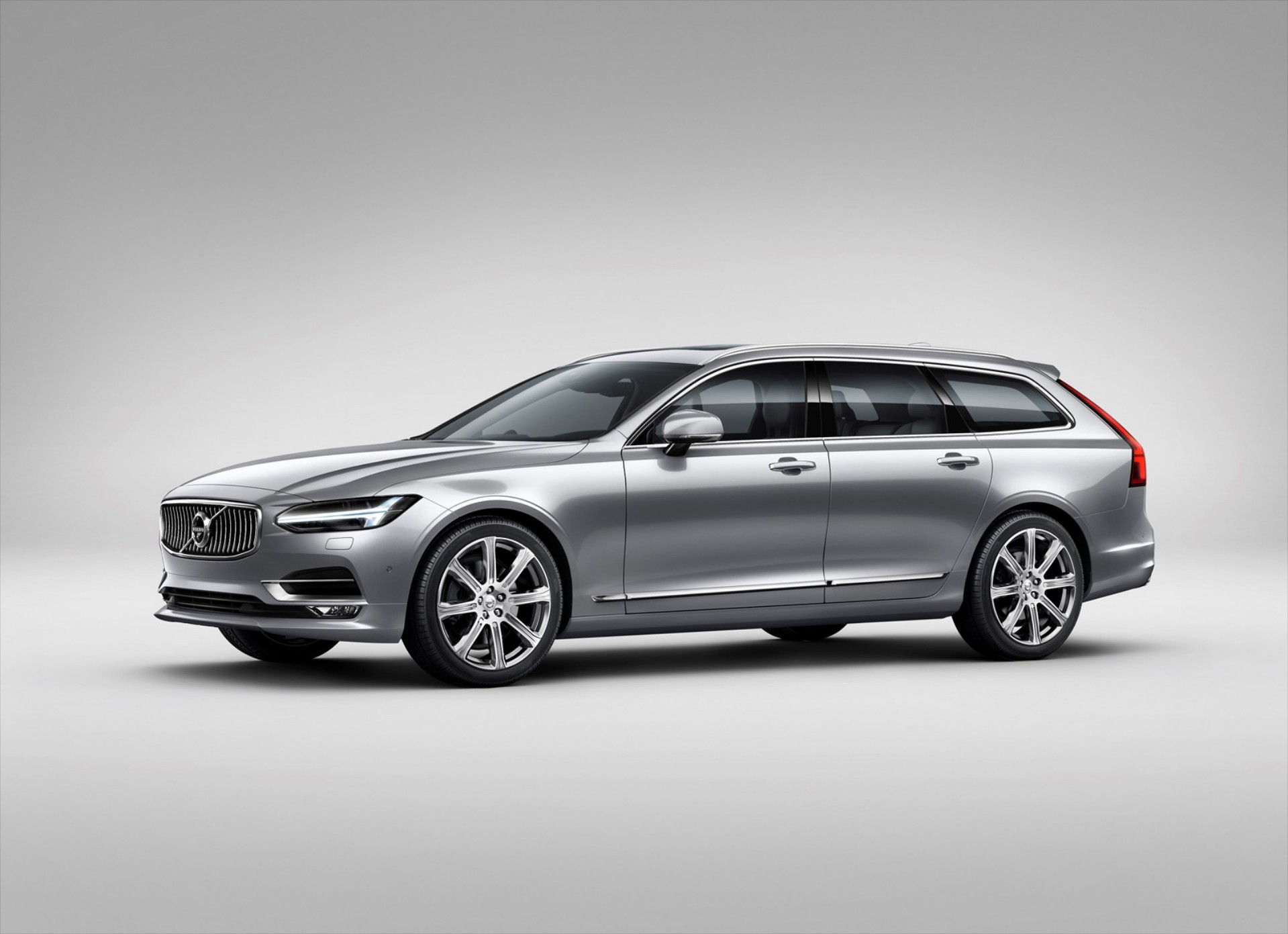Επίσημη αποκάλυψη του νέου Volvo V90