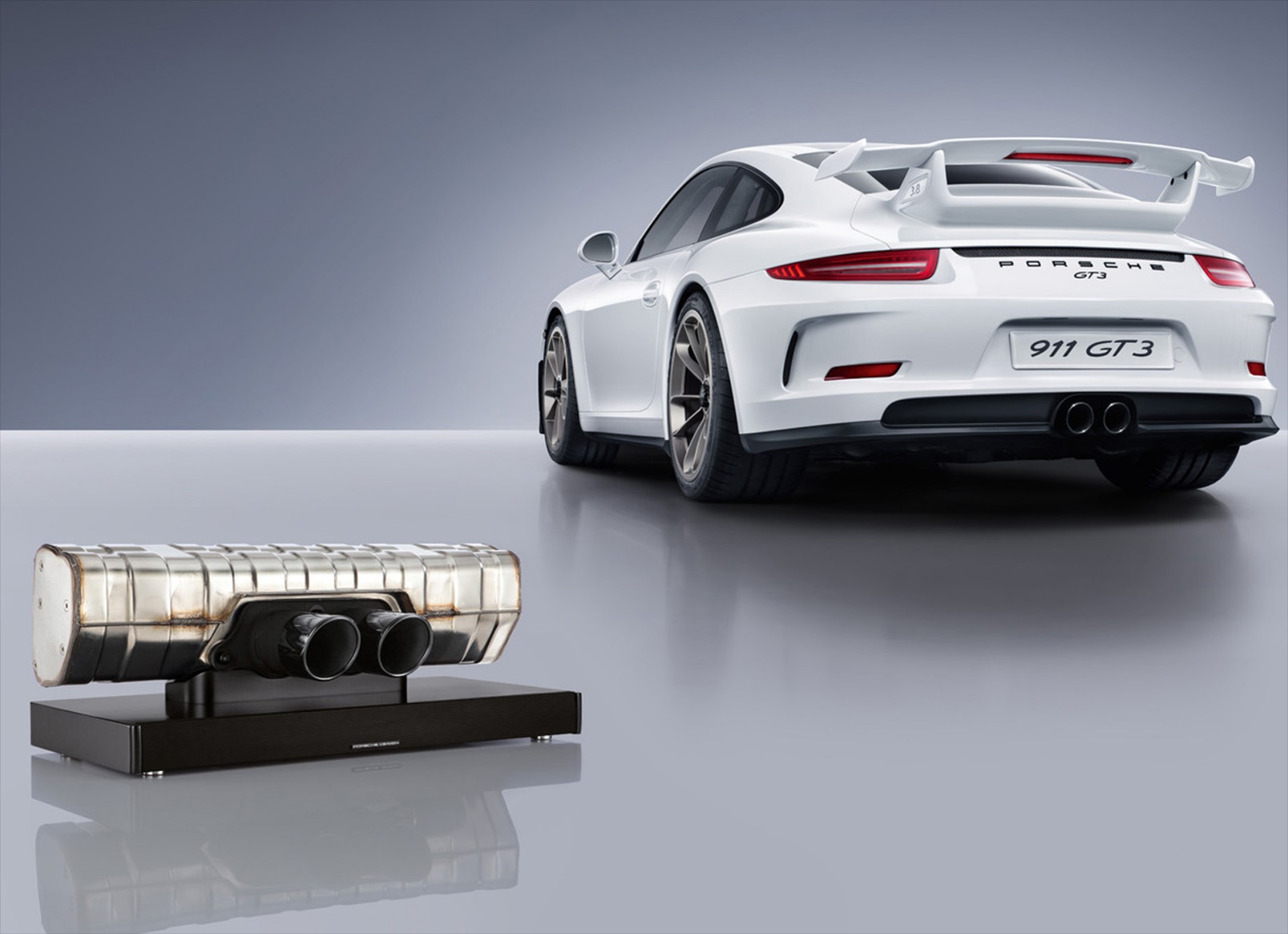 Ιδέες για ανοιξιάτικα δώρα από την Porsche