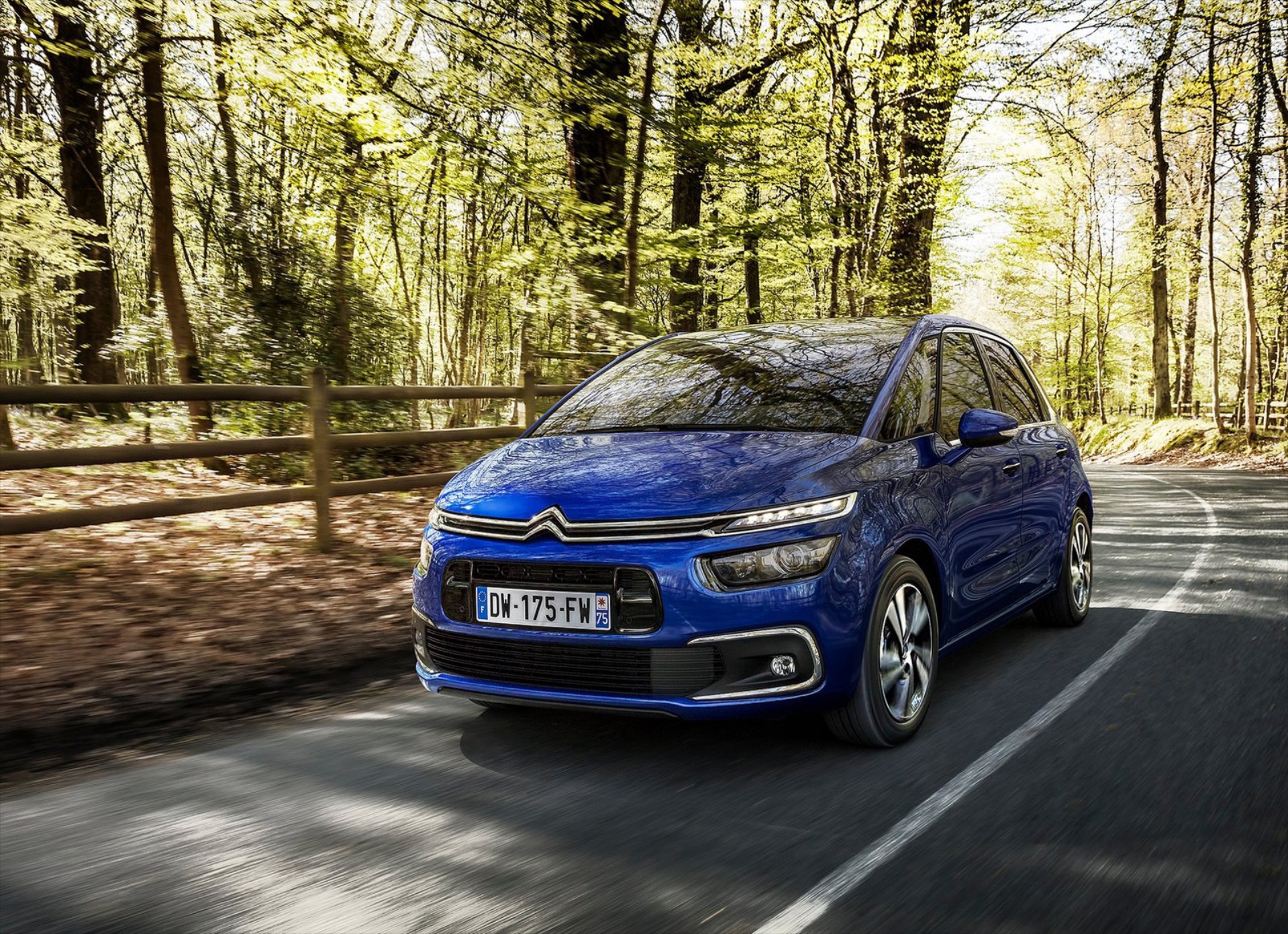 Ανανέωση για τη Citroen C4 Picasso (+video)