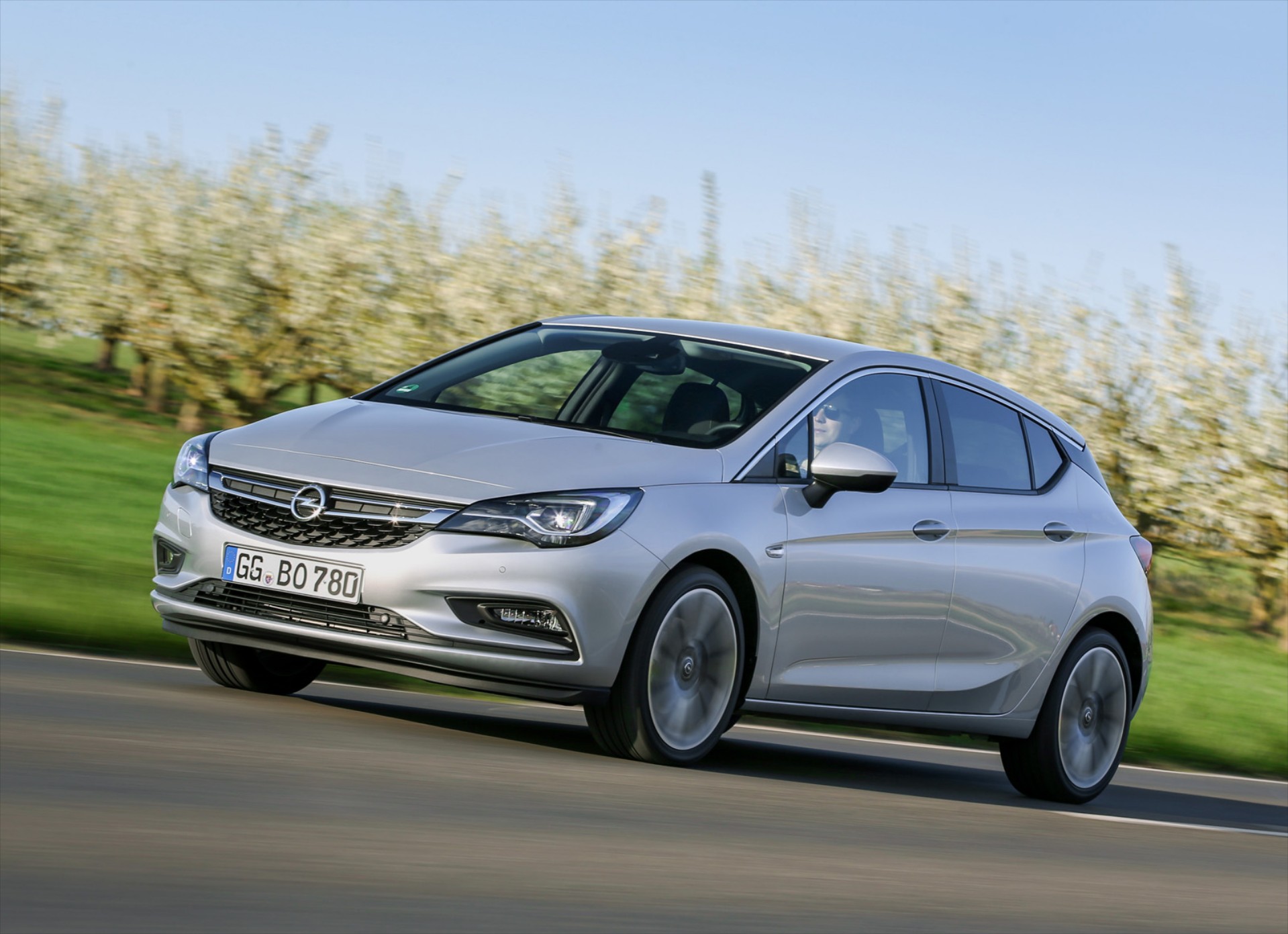 Το Opel Astra 1.6 BiTurbo CDTI 160 PS στην Ελλάδα