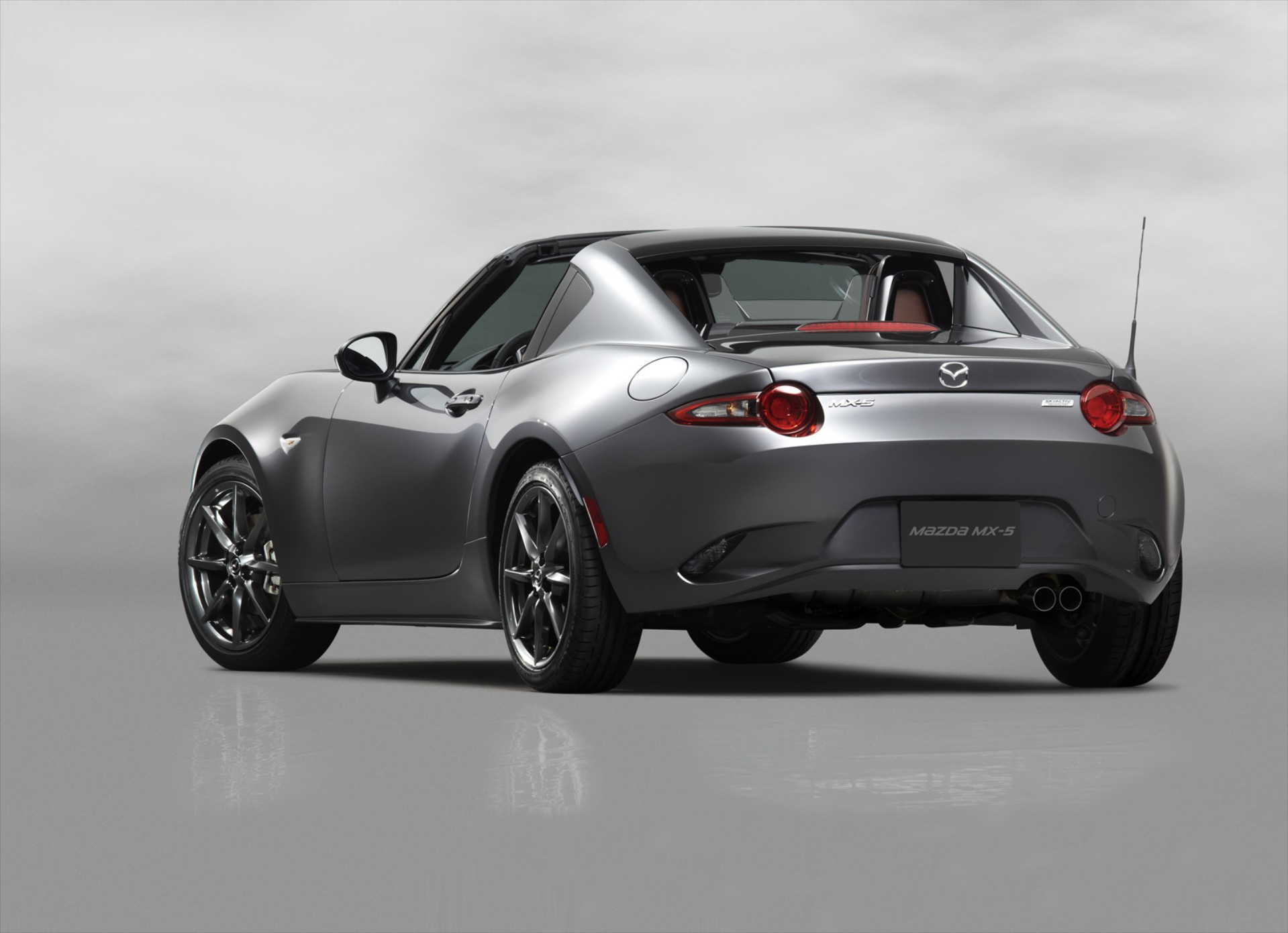 Πρεμιέρα στο Goodwood για το Mazda MX-5 RF